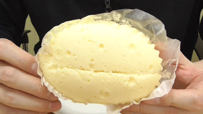 レアチーズ蒸しケーキ(第一パン×QBB)2