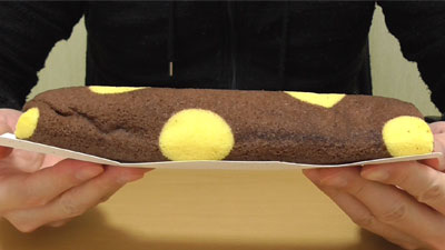 ロールちゃん-チョコバナナ-チョコスポンジとバナナクリーム(山崎製パン)3