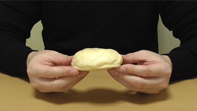 わらび餅入りのきなこクリームパン(NewDaysニューデイズ・清水屋)4